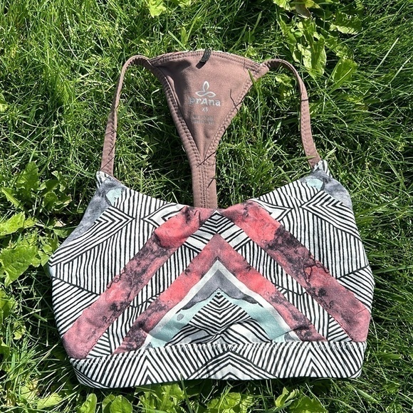 PRANA Arctic Air Yoga Bra - Picture 3 of 6